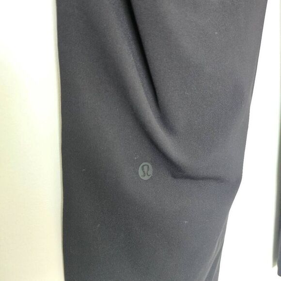 Lululemon On The Fly 7/8 Crop Ankle Pants Women's 4 Black Drawstring Stretch - Picture 6 of 7